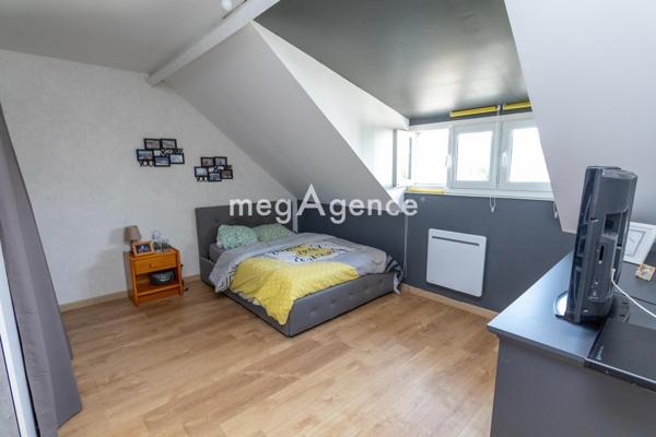 Maison à DEVILLE-LES-ROUEN, 76250 - 8 pièces 221m²