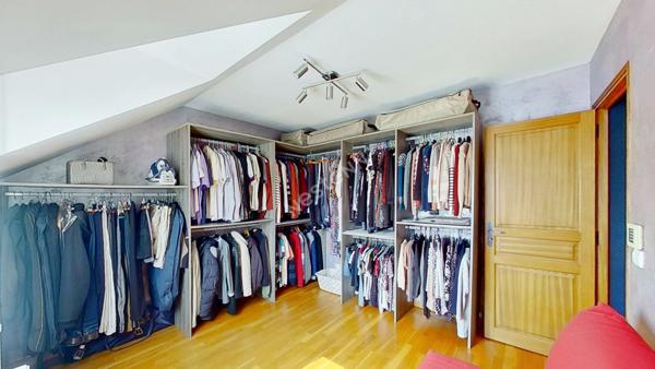 Maison Marines 8 pièces - 197m²