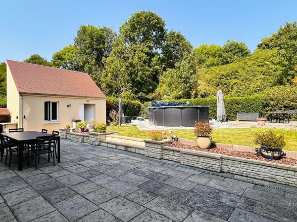 Maison Marines 8 pièces - 197m²