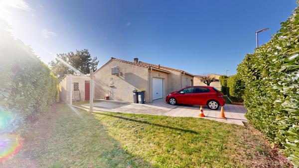 Maison plain pied à Pennautier avec Piscine et garage