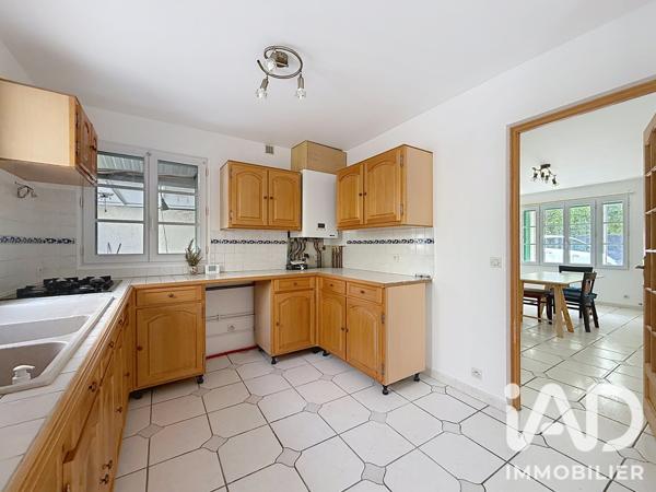 Maison à vendre 6 pièces 148,4 m² Sainte-Geneviève-des-Bois