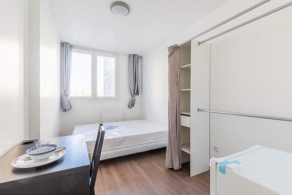 Chambre 1 pièce 9 m2