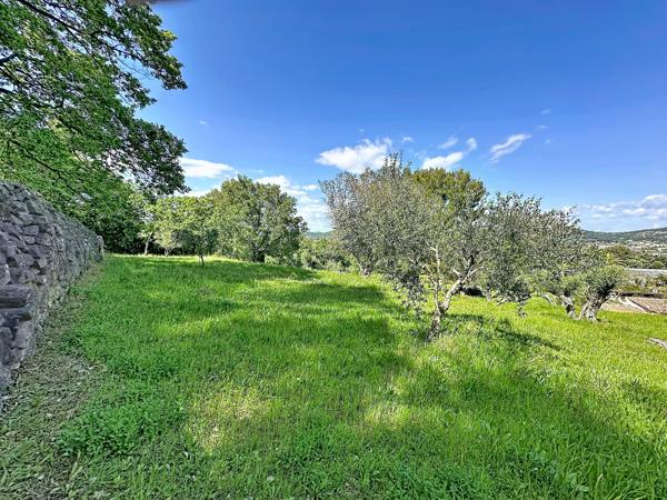Maison de Maître sur 12000 m2 à Hyères