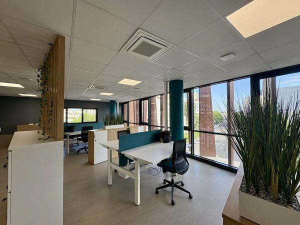 A LOUER - BUREAUX - AUDITORIUM