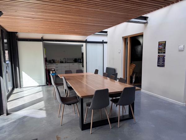 Bureaux à louer Nantes 350 m² avec terrasses et parking à vélos