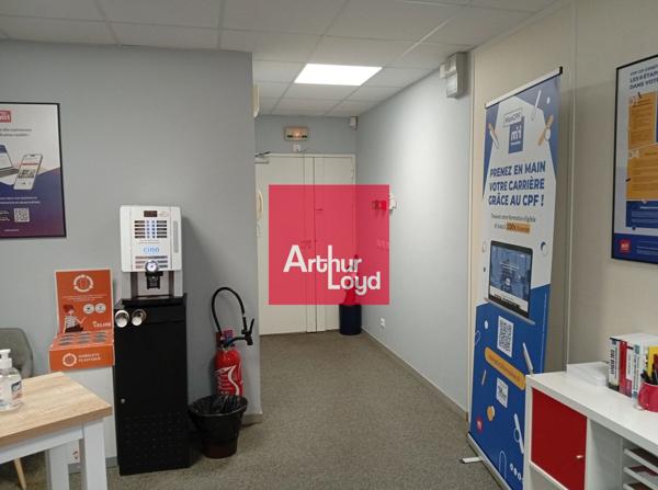 Bureau à louer Europole Grenoble proche gare et services variés
