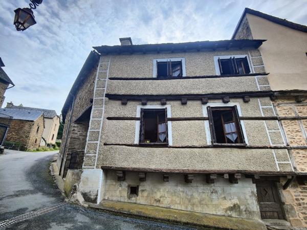 CALMONT-MAISON AVEC JARDIN A RENOVER Calmont
