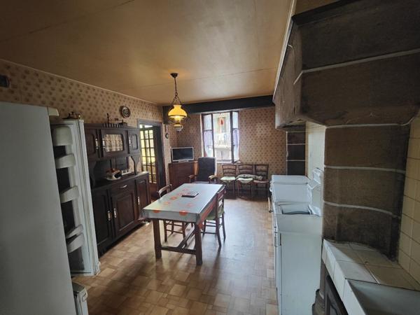 CALMONT-MAISON AVEC JARDIN A RENOVER Calmont