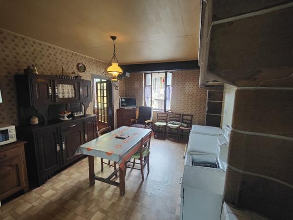 CALMONT-MAISON AVEC JARDIN A RENOVER Calmont