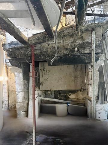 Maison ancienne à réhabiliter à Longué Jumelles