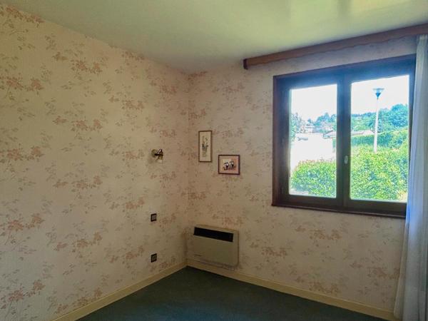 Maison de plain-pied à Saint-Baudille – Vue imprenable et beau potentiel