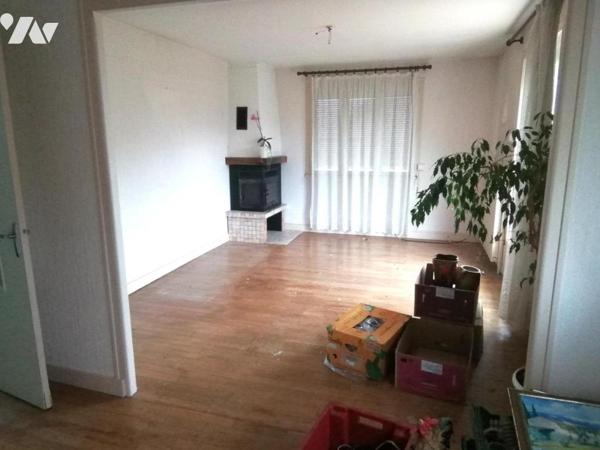 VELESMES-ESSARTS MAISON SUR 10 ARES