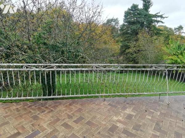 VELESMES-ESSARTS MAISON SUR 10 ARES