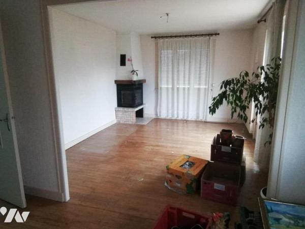 VELESMES-ESSARTS MAISON SUR 10 ARES