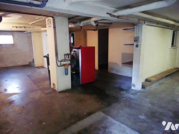 VELESMES-ESSARTS MAISON SUR 10 ARES