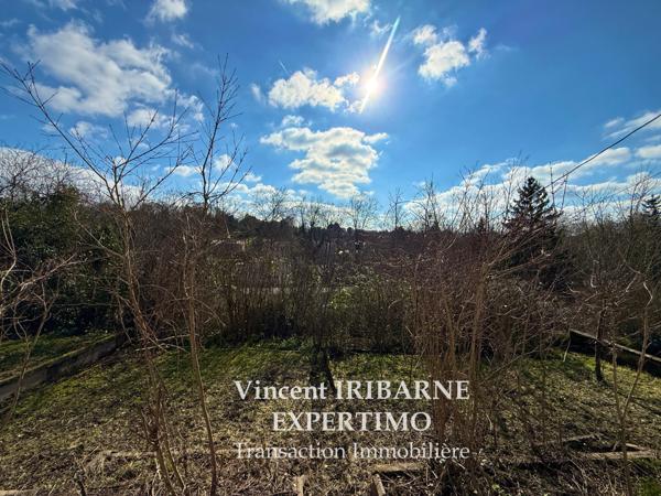 Saintes (17100) Maison de plain-pied à rénover et terrain