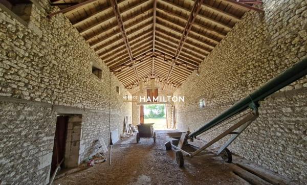 CORPS DE FERME (HAMEAU) À REPENSER & RENOVER - ENTRE CORDES ET GAILLAC Cordes sur ciel