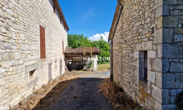 CORPS DE FERME (HAMEAU) À REPENSER & RENOVER - ENTRE CORDES ET GAILLAC Cordes sur ciel