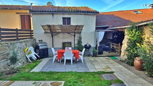 Maison rénovée en Pierre 6 pièces + Jardin + Garage - ORADOUR SUR GLANE (87)