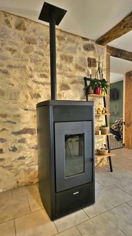 Maison rénovée en Pierre 6 pièces + Jardin + Garage - ORADOUR SUR GLANE (87)