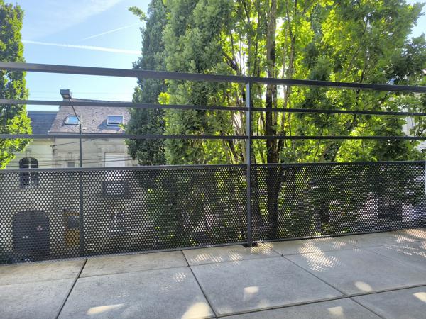 ROBERT SCHUMAN - APPARTEMENT T3 AVEC BALCON ET PARKING
