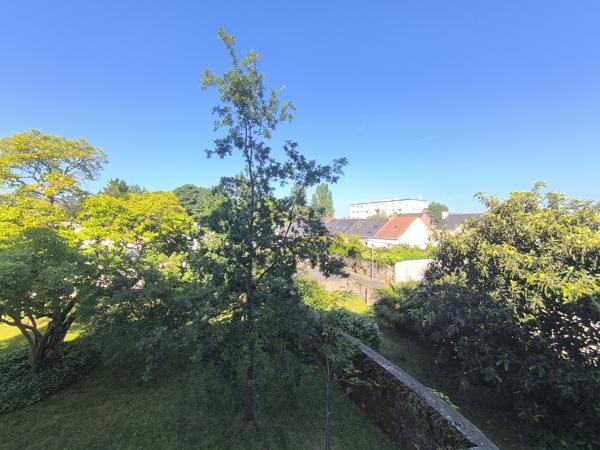 ROBERT SCHUMAN - APPARTEMENT T3 AVEC BALCON ET PARKING