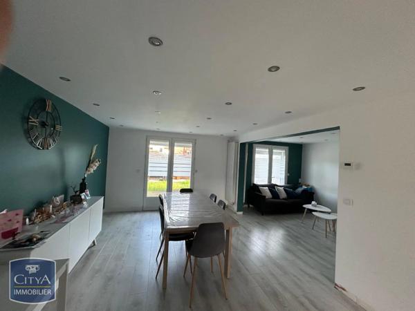 Maison à louer 5 pièces 104.78m² Allennes-les-Marais (59251)