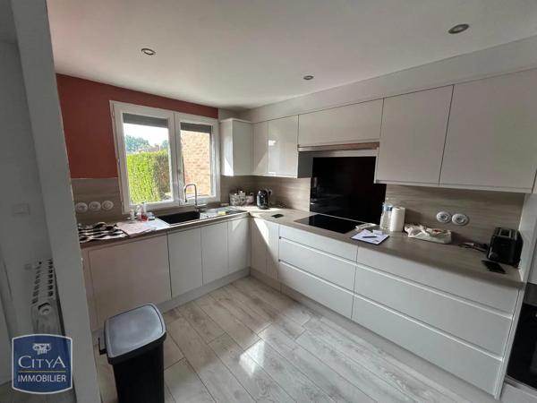 Maison à louer 5 pièces 104.78m² Allennes-les-Marais (59251)