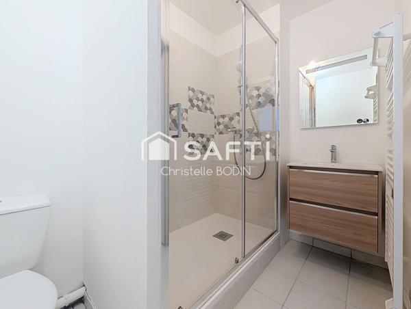Appartement coup de cœur – 45 m² avec extérieur privatif et parking – À 2 min de La Rochelle