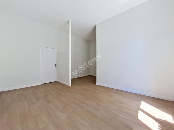 Bureaux de 120m² - MAUVES SUR LOIRE