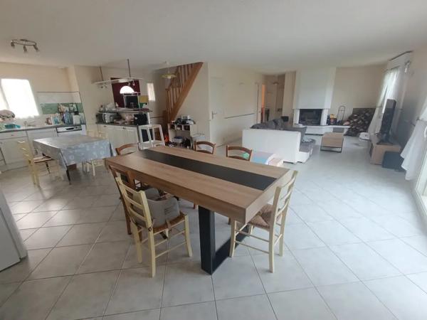 Maison 5 chambres sur 2100m2 de terrain