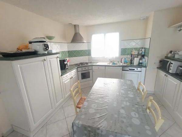 Maison 5 chambres sur 2100m2 de terrain
