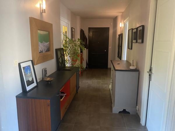 Appartement 5 pièces - 103 m² Exclusivité efficity