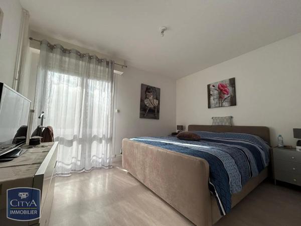 Appartement à louer 3 pièces 76.5m² Sedan (08200)