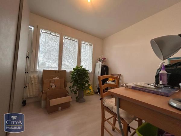 Appartement à louer 3 pièces 76.5m² Sedan (08200)
