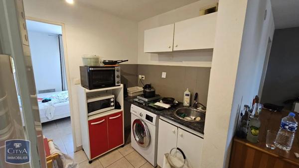 Appartement à louer 3 pièces 58m² Toulon (83100)