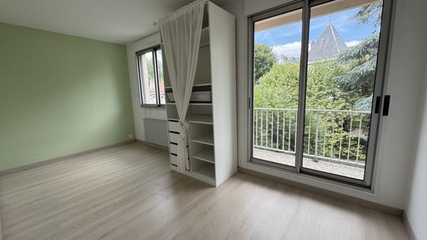 Saint-Étienne (42100) MAGNIFIQUE APPARTEMENT DUPLEX DE 160M2 AVEC BELLE TERRASSE