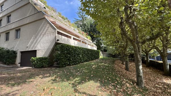 Saint-Étienne (42100) MAGNIFIQUE APPARTEMENT DUPLEX DE 160M2 AVEC BELLE TERRASSE