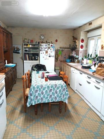 Maison à restaurer à vendre à Arthezé dans la Sarthe (72270), ref : 353   
la fleche