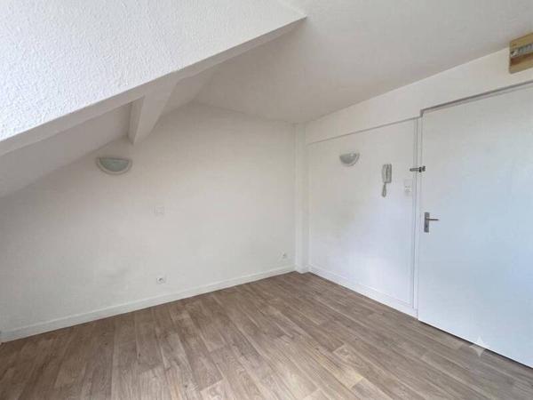 Appartement 1 pièce                                        - 35000 Rennes - CENTRE Réf : 2345