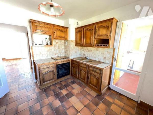 A vendre - Manosque (04) - Alpes de Haute Provence:  Appartement T4 d'env 93,93 m², spacieux, l...