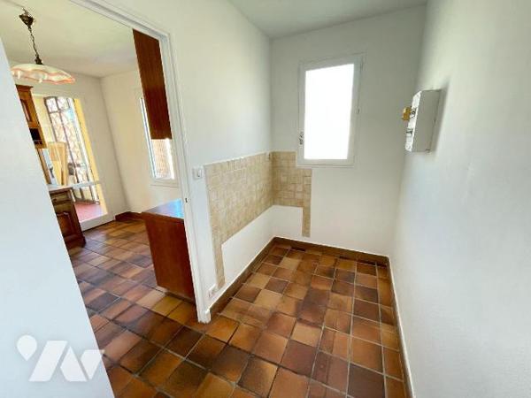 A vendre - Manosque (04) - Alpes de Haute Provence:  Appartement T4 d'env 93,93 m², spacieux, l...