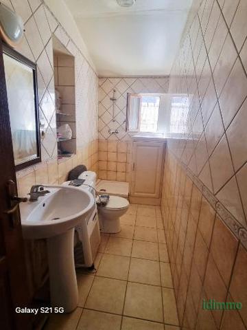 A voir Draguignan centre F3 de 95m traversant avec terrasse et cave 168000€ dpe d Draguignan (83300)