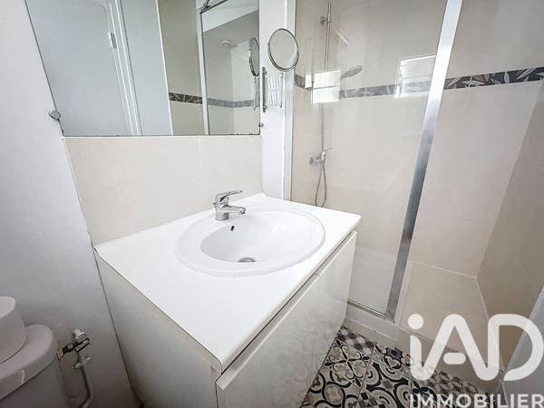 Immeuble à vendre 64 m² Lardy