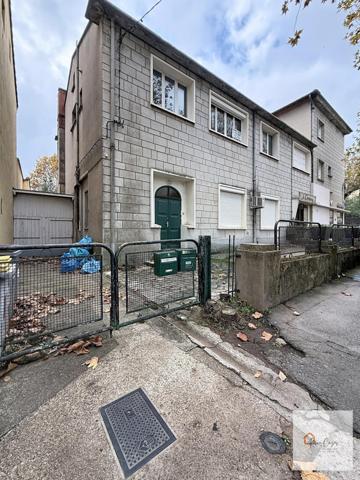 Immeuble de rapport partiellement loué – Centre de Lamalou-les-Bains