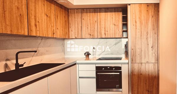 À vendre Appartement 2 pièces 52.1 m² - Saint-raphaël 83700