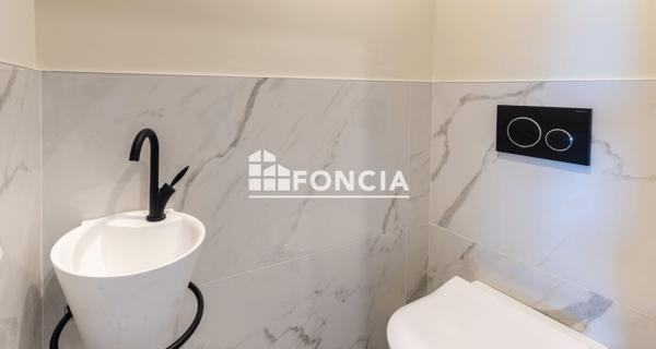 À vendre Appartement 2 pièces 52.1 m² - Saint-raphaël 83700