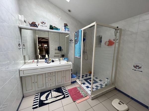 Maison 146m²  7 Pièces à vendre à Valence En Poitou