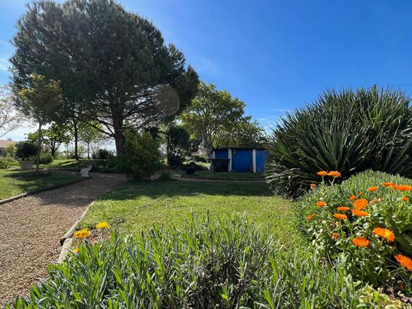 Maison 146m²  7 Pièces à vendre à Valence En Poitou