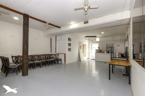 Immeuble à vendre |                                       Pomérols |                                            390 m²